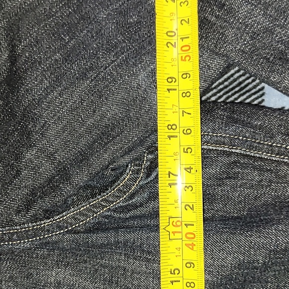 Y2k. Guess. Denim Jacket. Like-new. Women's size XL - Picture 8 of 13